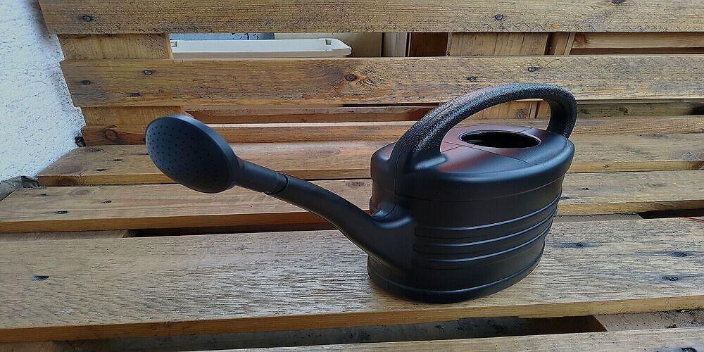 Gie�kanne mit Aufsatz Schwarz 2 Liter