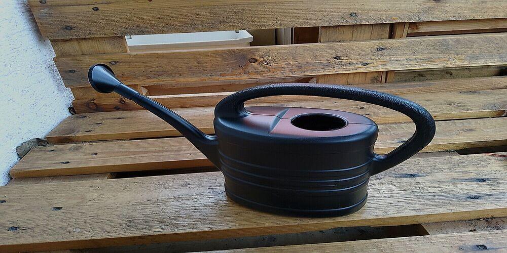 Gie�kanne mit Aufsatz Schwarz 2 Liter