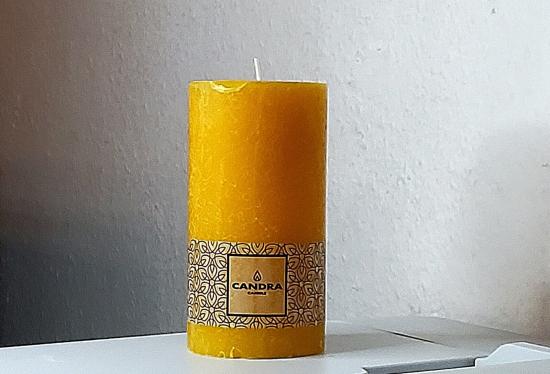 Candra Candle Rustikale Kerze Gelb 13 x 6,8 cm, ca. 43 Std.