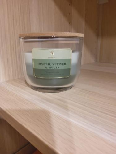 Treewick Duftkerze Myrrh, Vetiver & Spices � 50 Std. Brenndauer